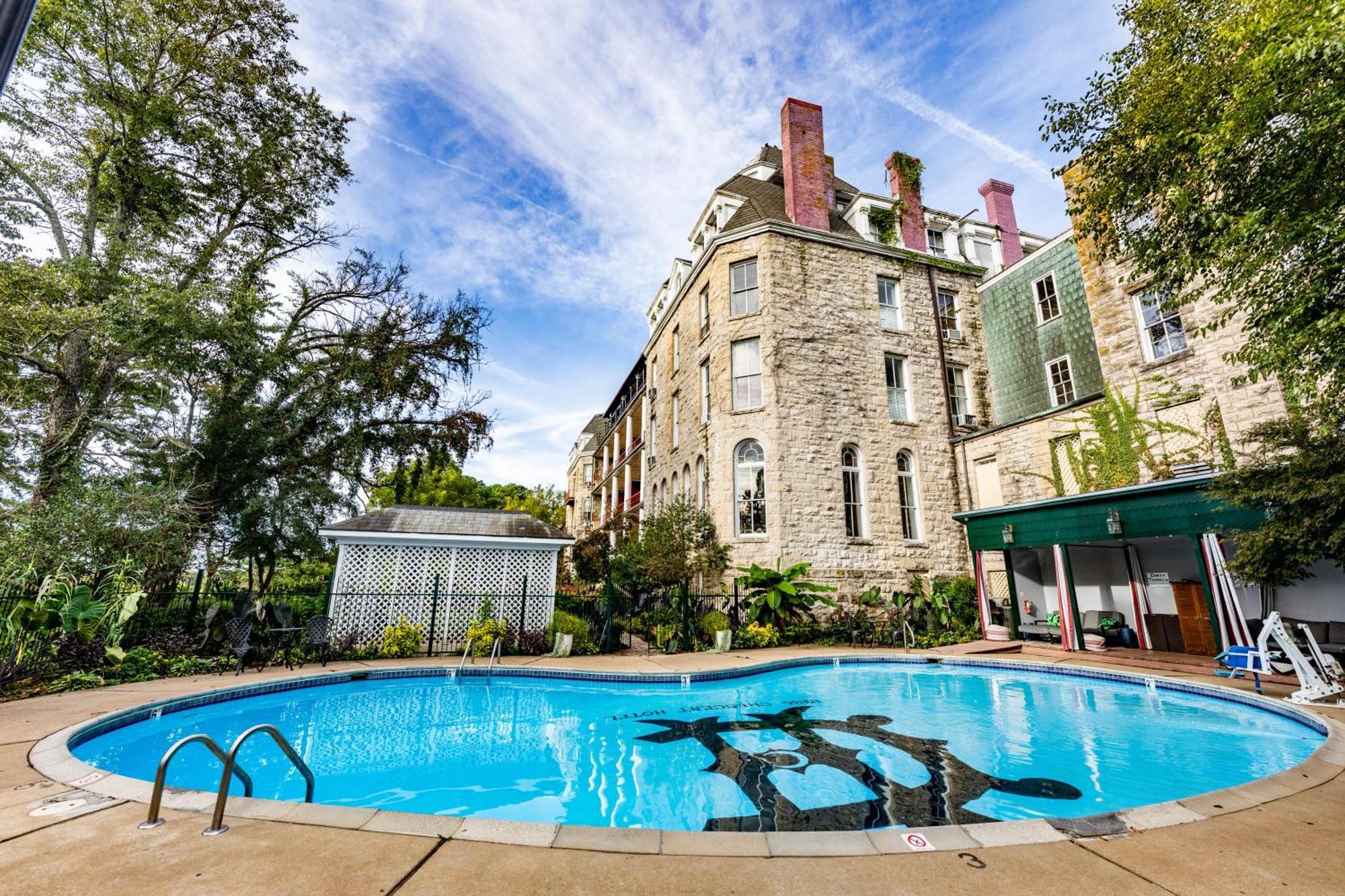 1886 Crescent Hotel And Spa Eureka Springs Exterior foto