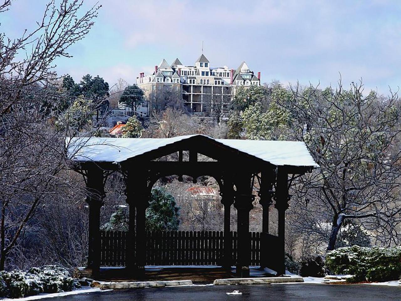1886 Crescent Hotel And Spa Eureka Springs Exterior foto